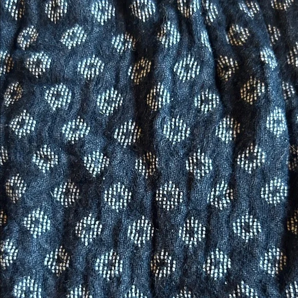 Universal Thread Navy Blue Smocked Off-Shoulder Blouse with White Geo Print - Picture 3 of 3